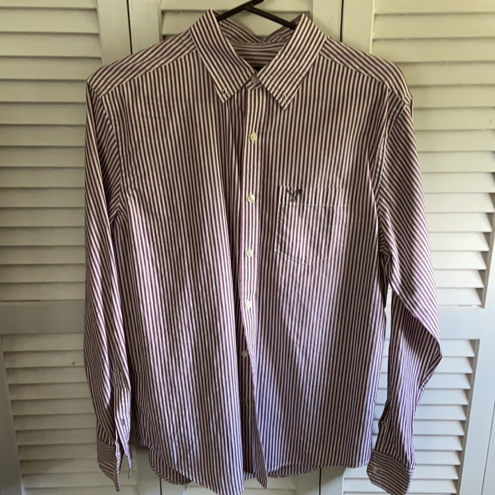 American eagle size m maroon and white strip - Picture 2 of 2